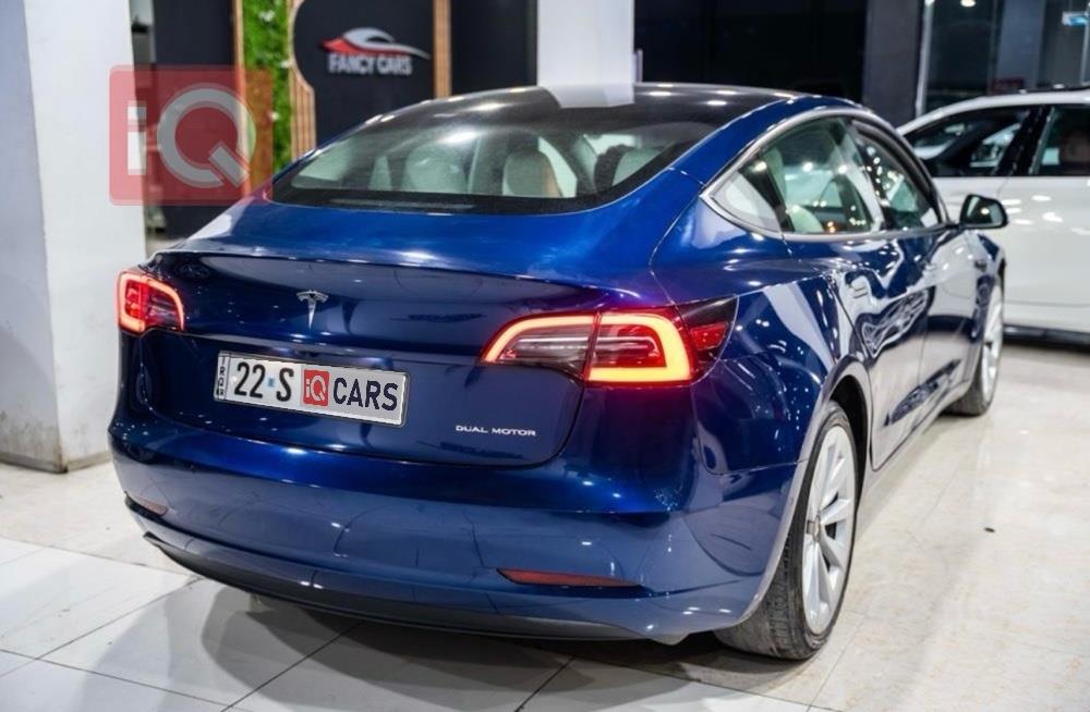 تسلا موديل 3